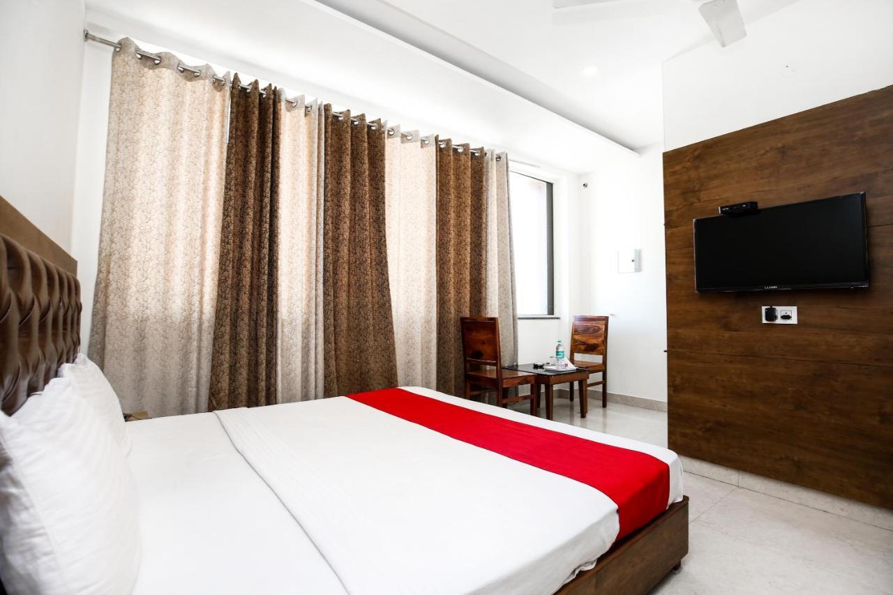 Hotel Woodcrest Zirakpur Chandigarh - Luxury Rooms Exterior photo