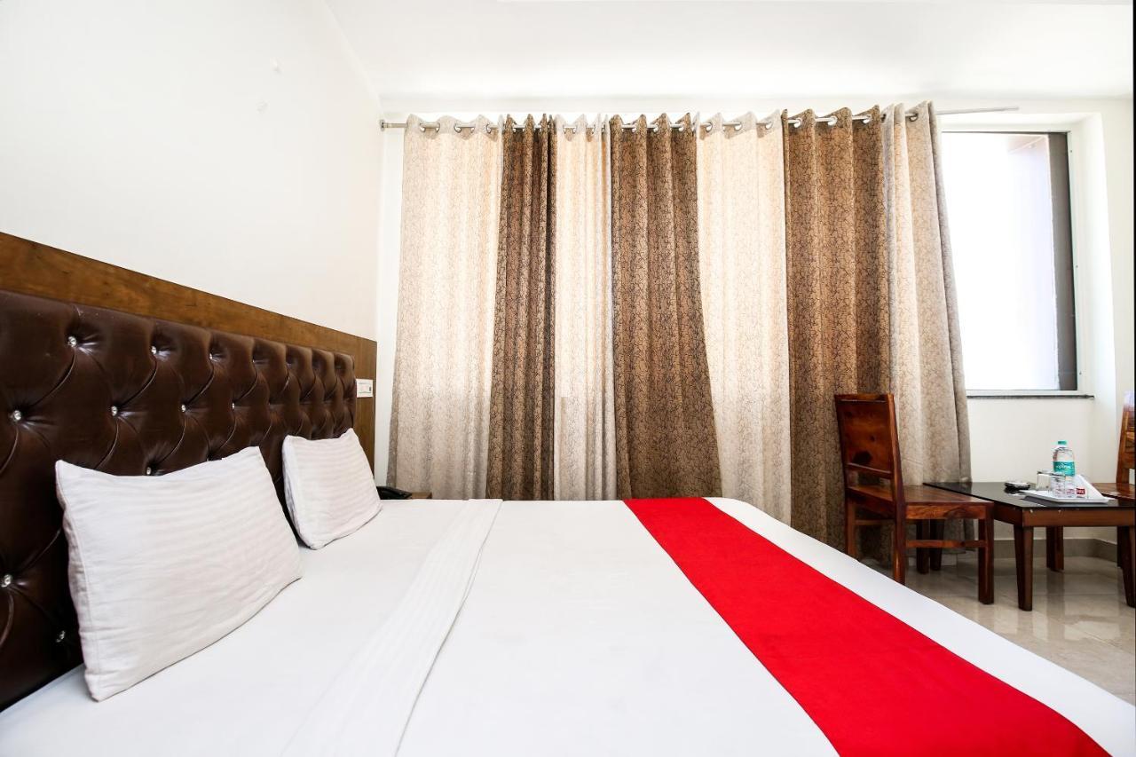 Hotel Woodcrest Zirakpur Chandigarh - Luxury Rooms Exterior photo