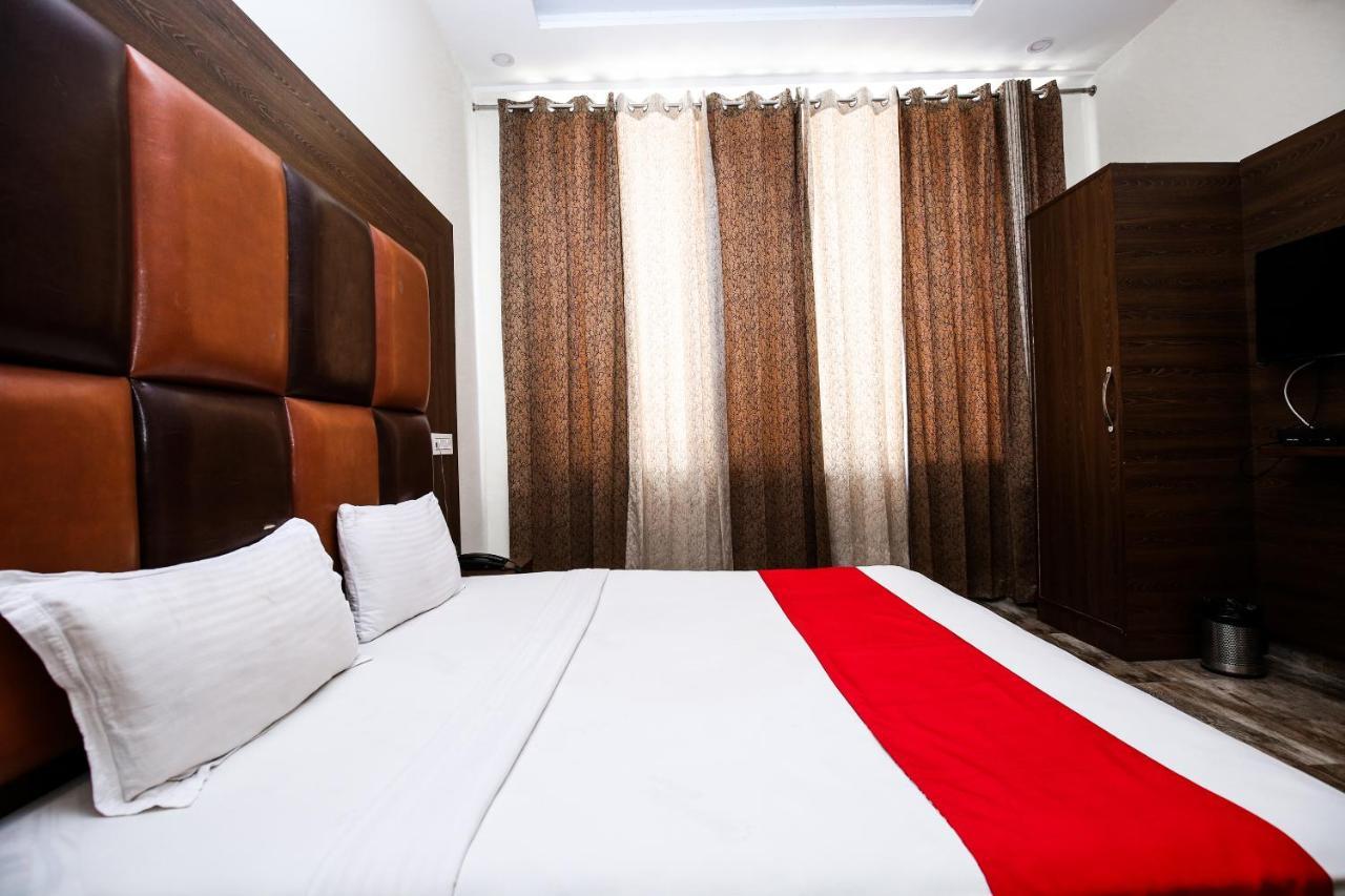 Hotel Woodcrest Zirakpur Chandigarh - Luxury Rooms Exterior photo