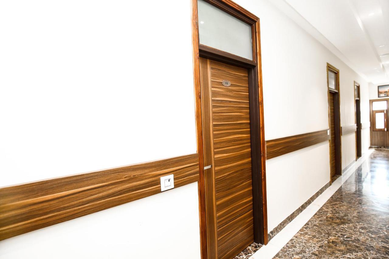 Hotel Woodcrest Zirakpur Chandigarh - Luxury Rooms Exterior photo