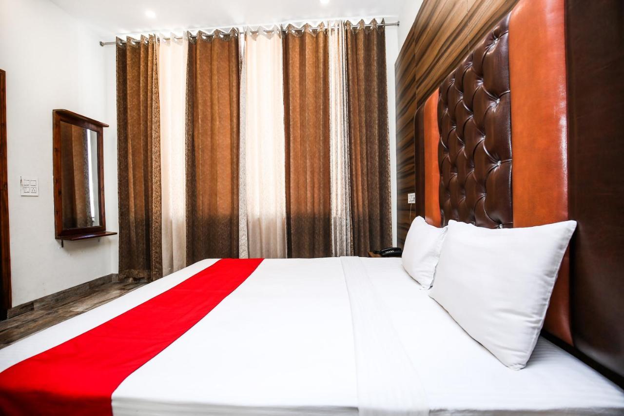 Hotel Woodcrest Zirakpur Chandigarh - Luxury Rooms Exterior photo